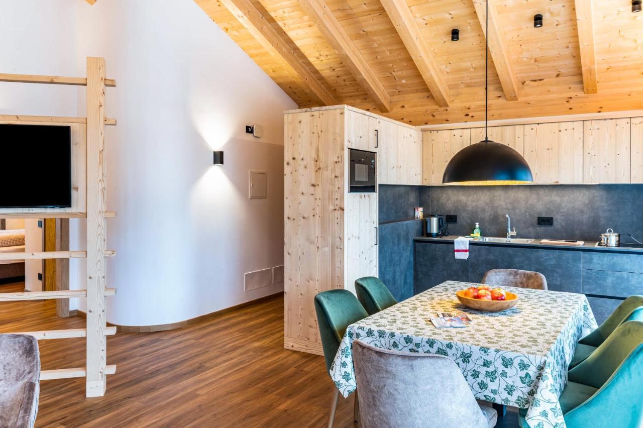 Les Ciases Chalets Dolomites Apt 3 San Vigilio Di Marebbe Exterior photo